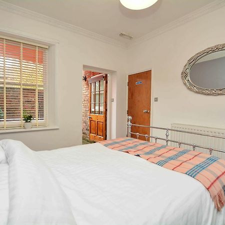 The Location- 1 Free Private Parking Space - 60 Second Walk 2 Minster! Apartamento York Exterior foto